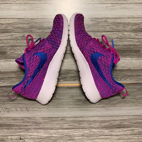 SOLD- Nike Roshe Pink and Blue Flyknit Womens 9 - Picture 6 of 8